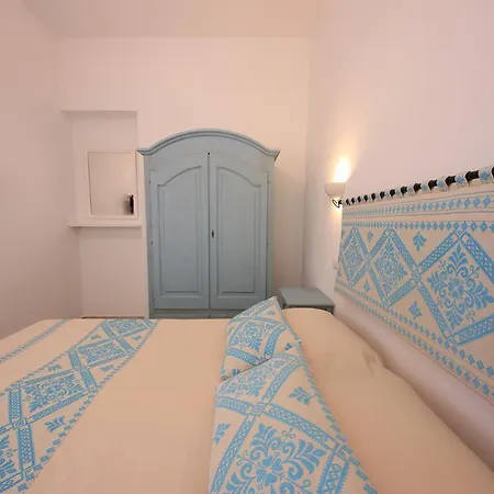 ### Sulla Al Poetto ### Apartment *